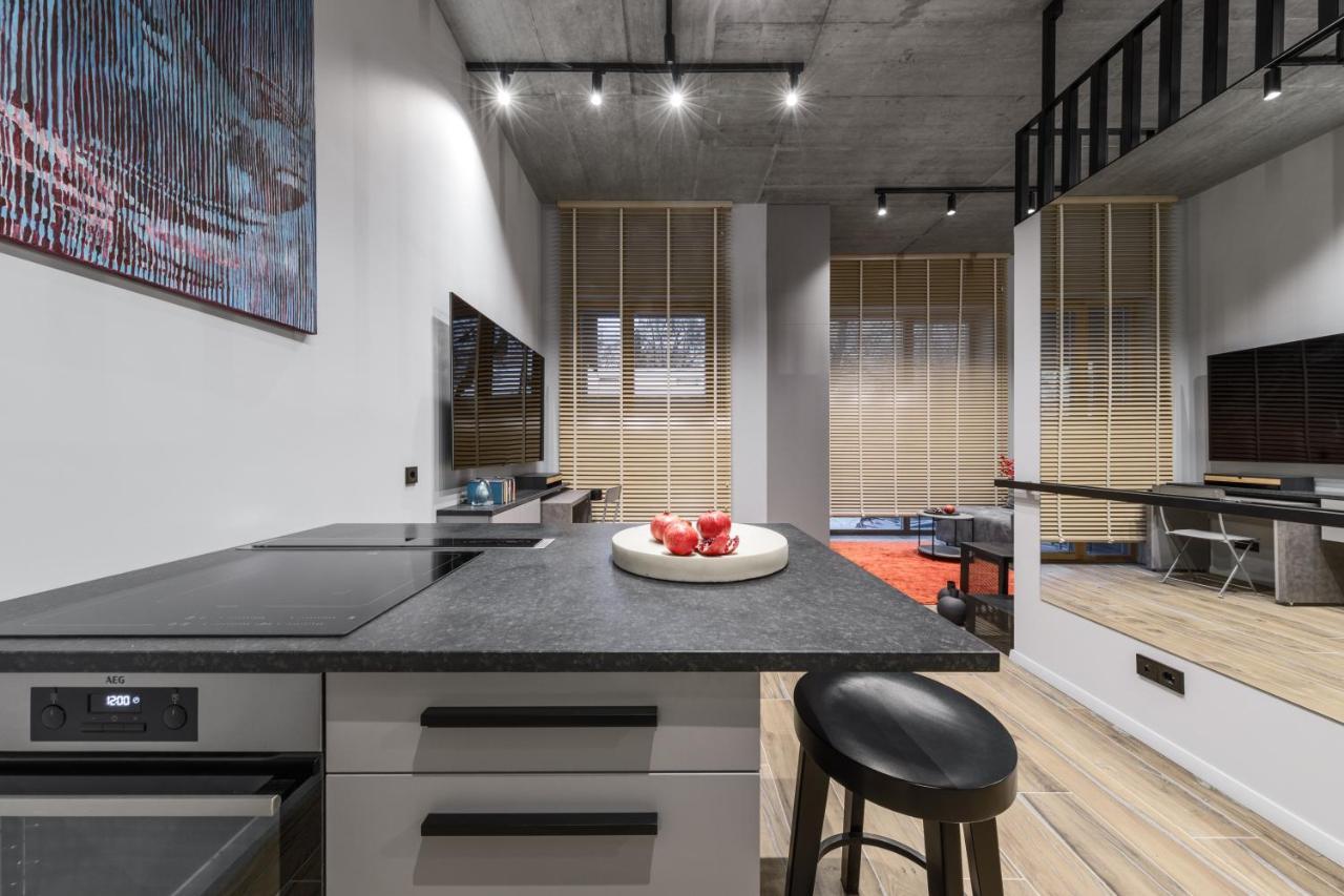 Ivis House Modern Apartment In Vilnius Old Town With Balcony 빌뉴스 외부 사진